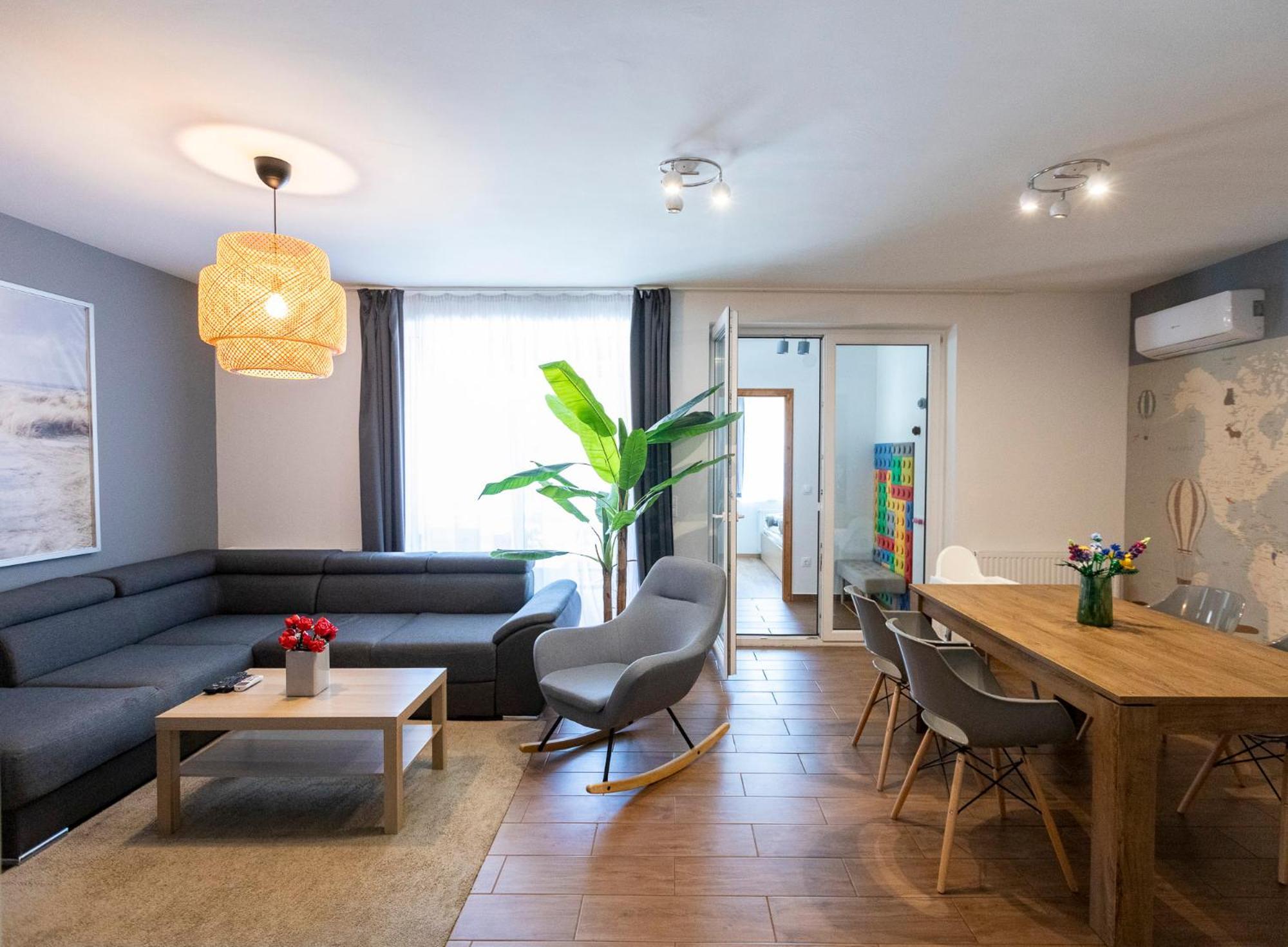 Park Apartman Sarrod Buitenkant foto