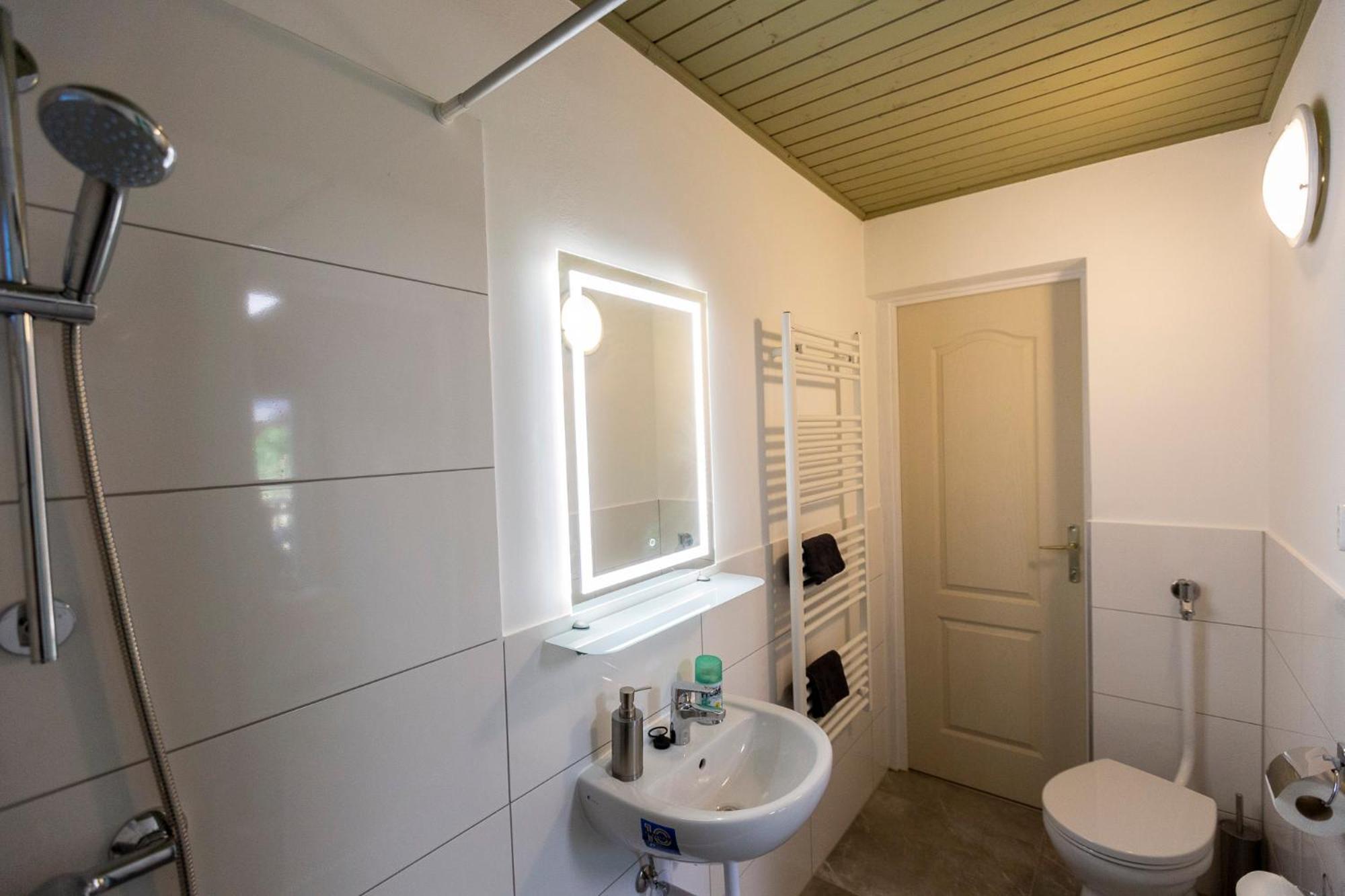 Park Apartman Sarrod Buitenkant foto